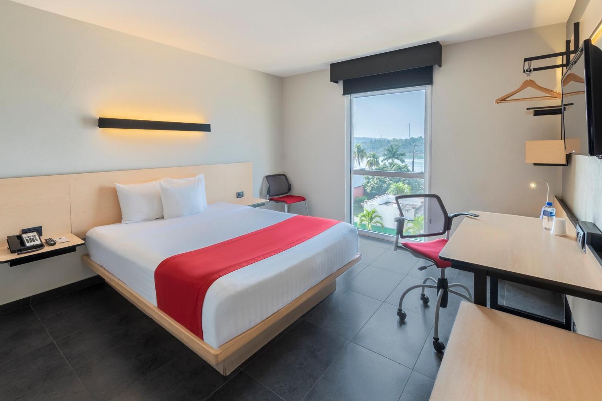 City Express By Marriott Paraíso Екстериор снимка