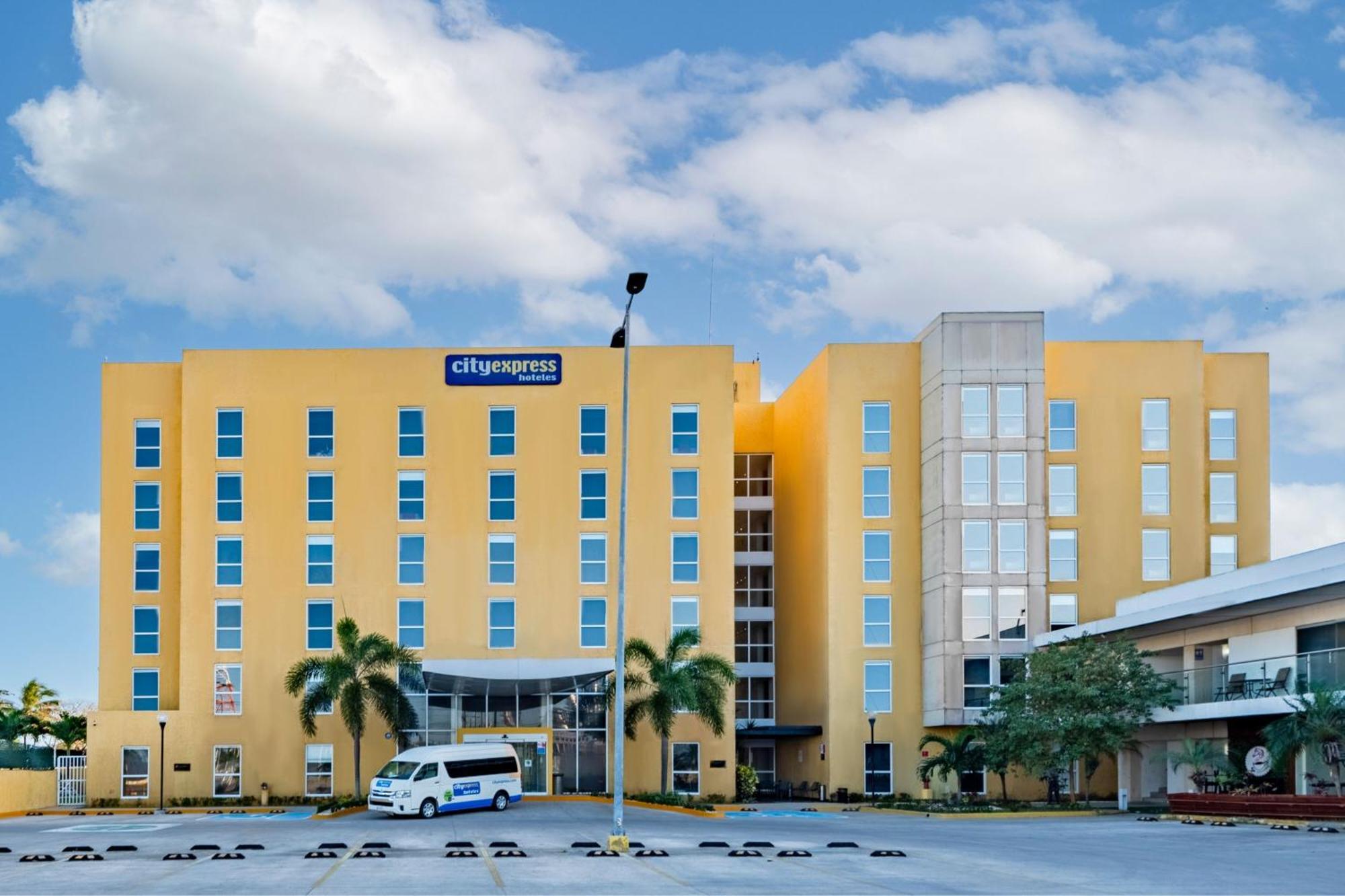 City Express By Marriott Paraíso Екстериор снимка